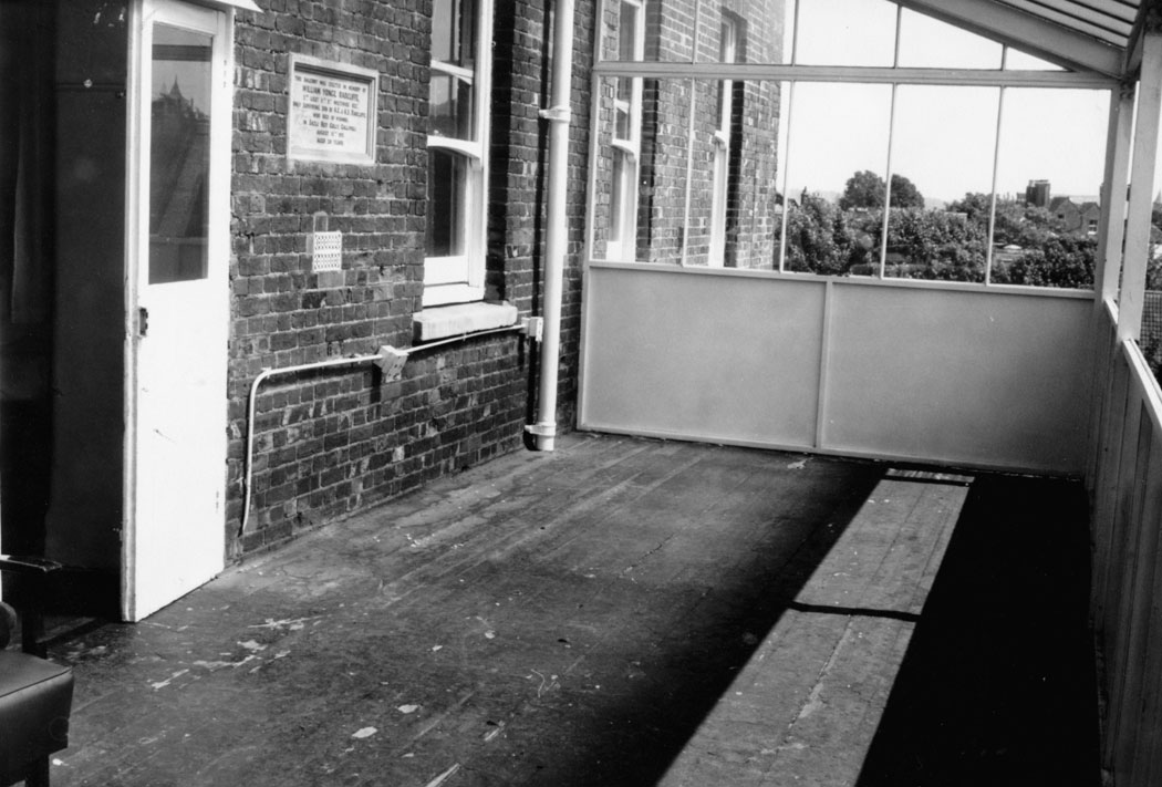 Radnor ward balcony, Salisbury Infirmary