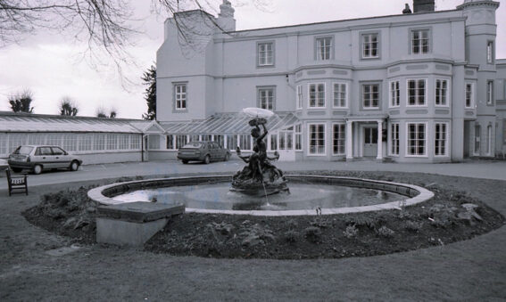 Fountain in front of Old Manor Hospital
